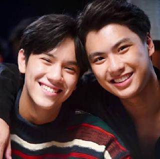 Imagem do grupo ⚜️🌈BLS (BoysLove) Oficial /encontrei seu Fic ou seu amor aqui❤️🌈