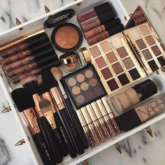 Imagem do grupo Curso de maquiagem