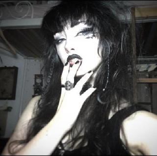 Imagem do grupo 𝐓𝐇𝐄 𝐅𝐈𝐑𝐄 𝐎𝐍 🇦🇱