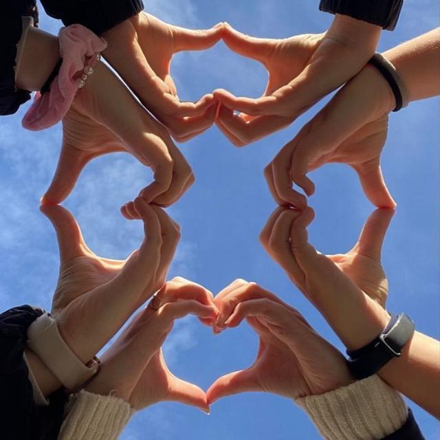 Imagem do grupo ~FAZER AMIZADES~